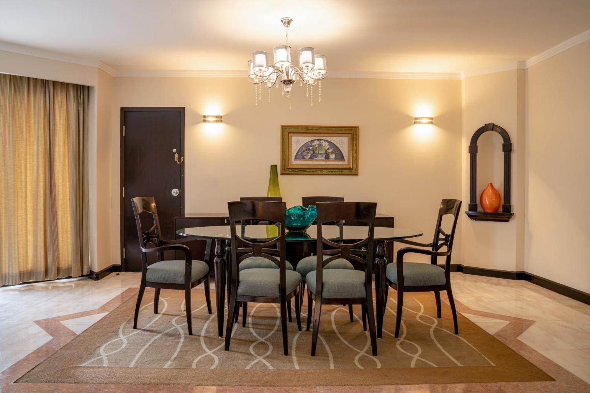 Danat Al Ain Resort Ngoại thất bức ảnh A dining room