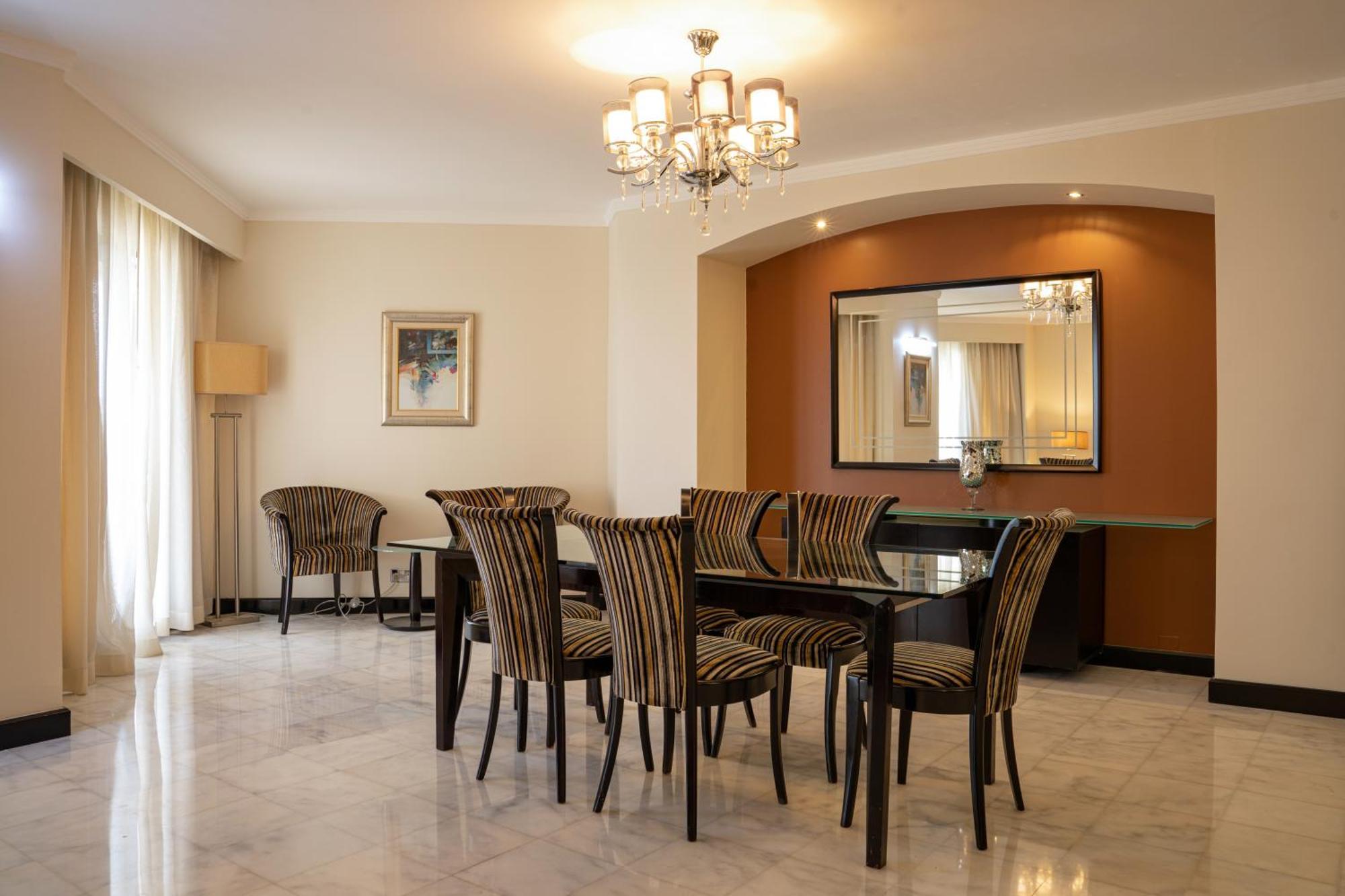Danat Al Ain Resort Ngoại thất bức ảnh A dining room