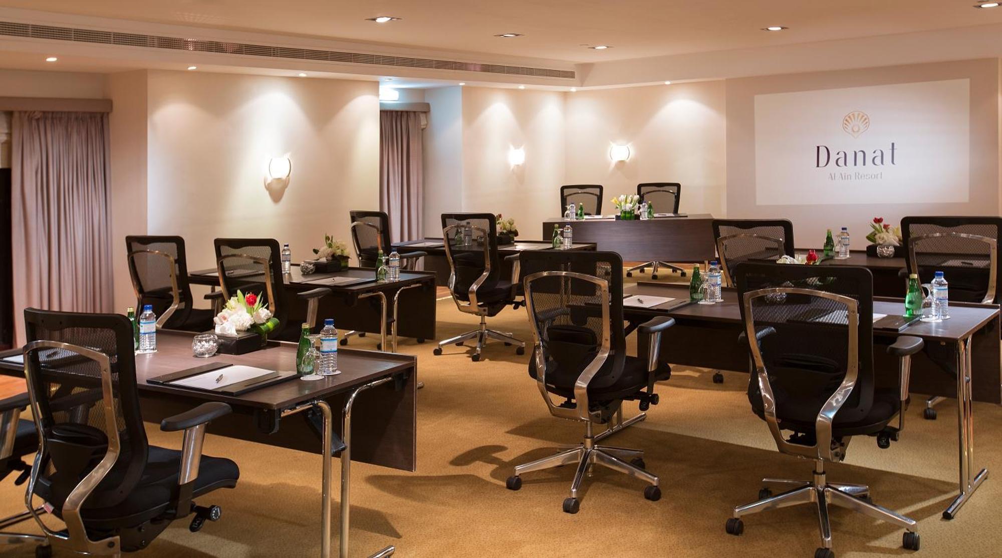 Danat Al Ain Resort Ngoại thất bức ảnh Meeting room