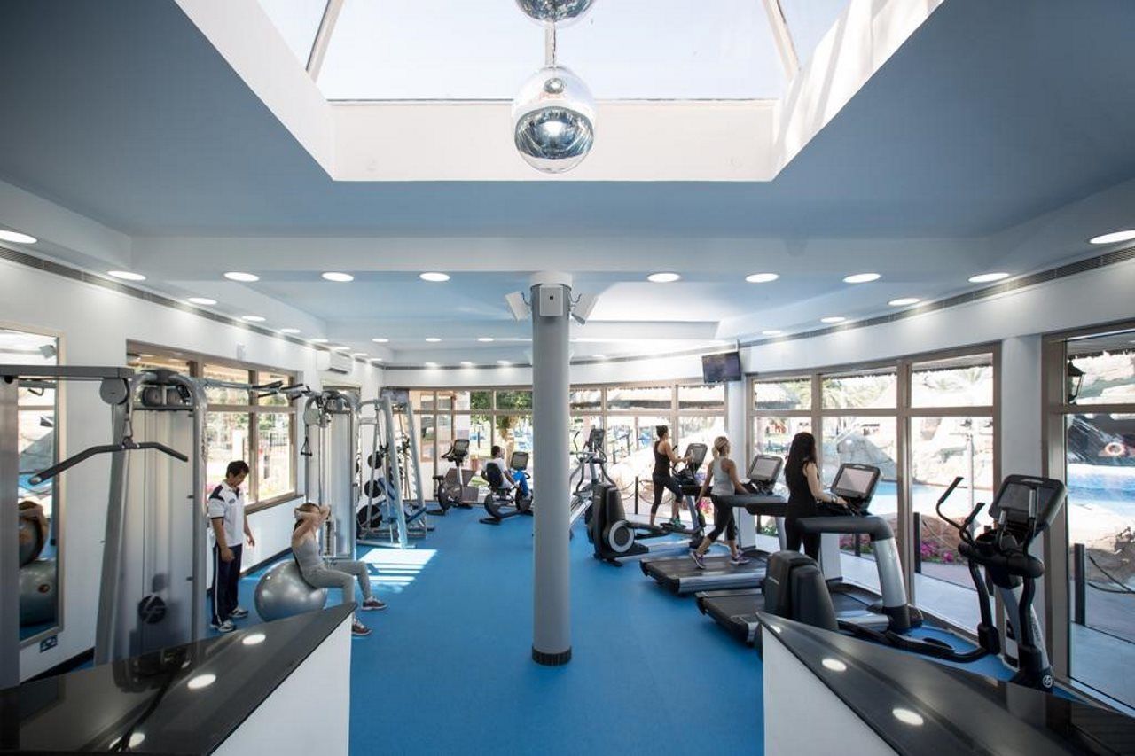 Danat Al Ain Resort Ngoại thất bức ảnh The gym at the University of Roehampton