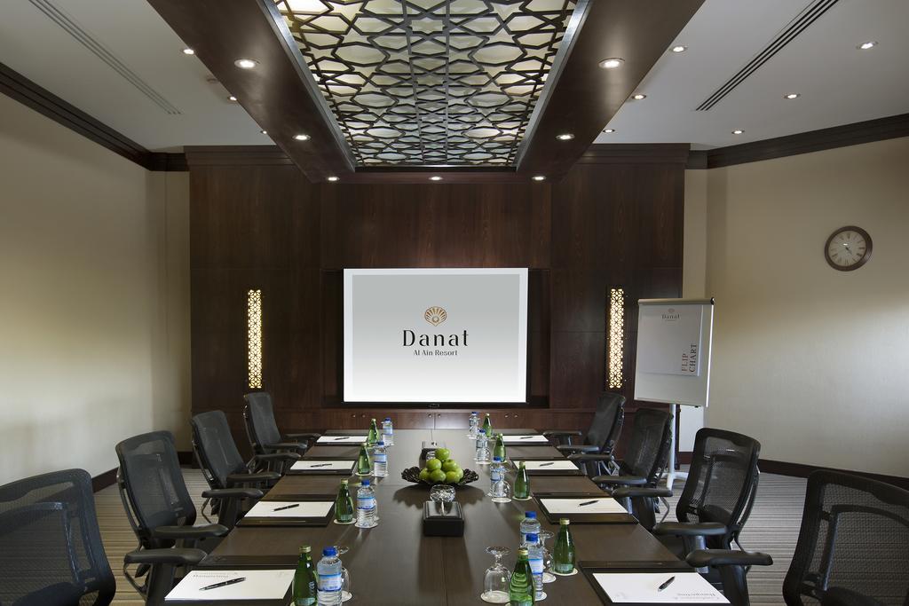 Danat Al Ain Resort Ngoại thất bức ảnh Meeting room