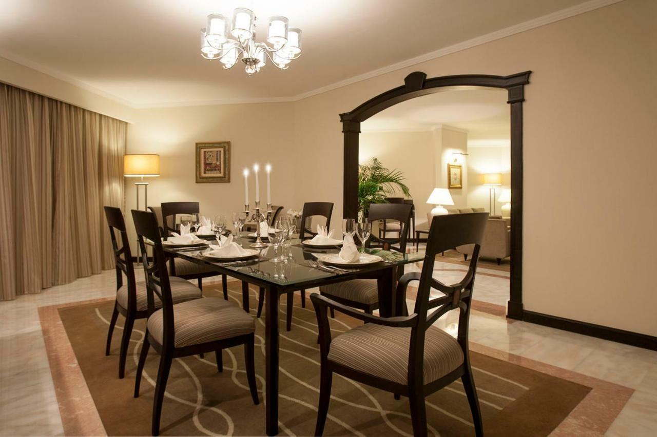 Danat Al Ain Resort Ngoại thất bức ảnh A dining room